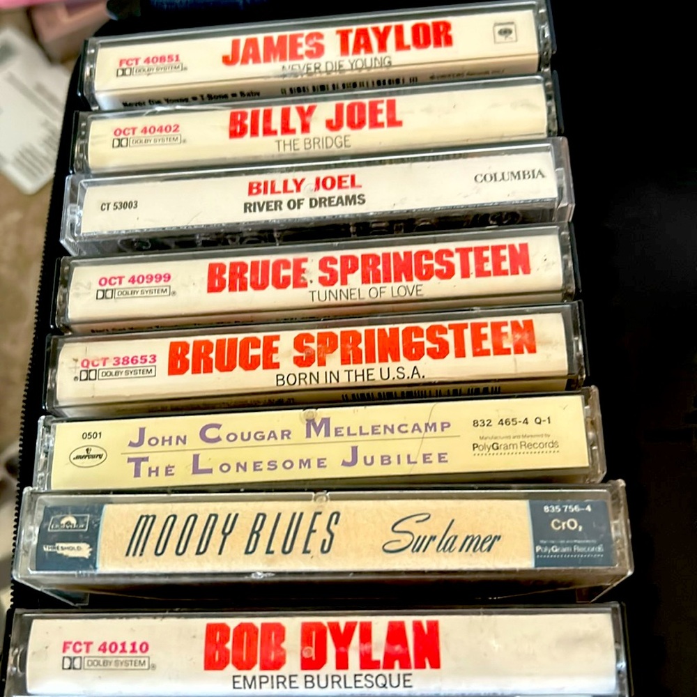8 Vintage  Rock Cassette Tapes incl- Billy Joel, Springsteen,Moody Blues-8 for 8